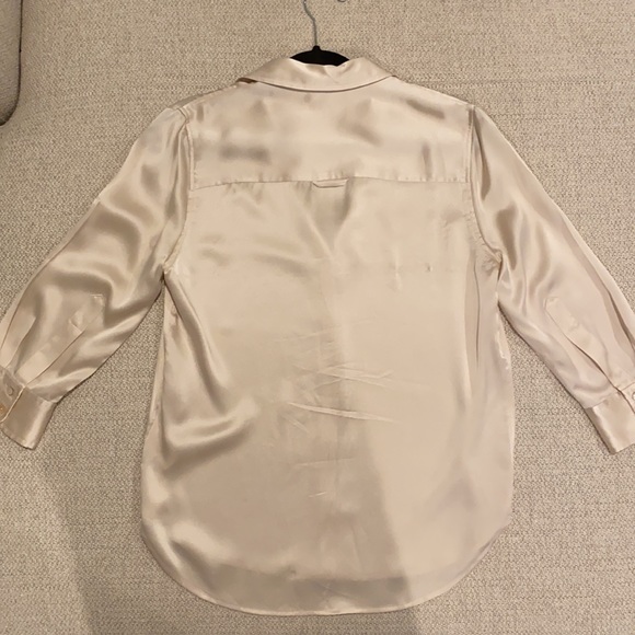 L’AGENCE 100% silk blouse - Picture 3 of 3